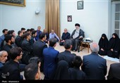 İran Cumhurbaşkanı ve Yanındaki Şehitler İslam İnkılabı Lideri Ev Sahipliğinde Anıldı