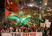 Türkiye&apos;de Gazze için destek yürüyüşü