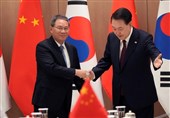 China’s Premier Hails ‘New Beginning’ with South Korea, Japan