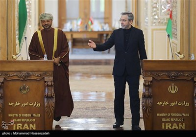 دیدار وزیر امور خارجه عمان با سرپرست وزارت امور خارجه