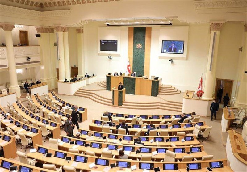 پارلمان گرجستان وتوی رئیس جمهور این کشور را لغو کرد