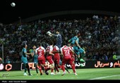 دیدار تیم های فوتبال شمس آذر قزوین و پرسپولیس