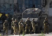 Three Palestinian Injured in Israeli Military Raid in West Bank