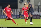 دیدار تیم های فوتبال نساجی مازندران و فولاد خوزستان