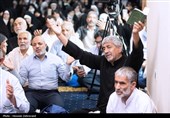 الحجاج الإيرانيون يقرأون دعاء الندبة في مكة المكرمة