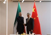علی‌باقری‌ با وزیر خارجه چین دیدار کرد