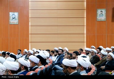 اجتماع علما و روحانیون استان زنجان به مناسب بزرگداشت شهدای خدمت
