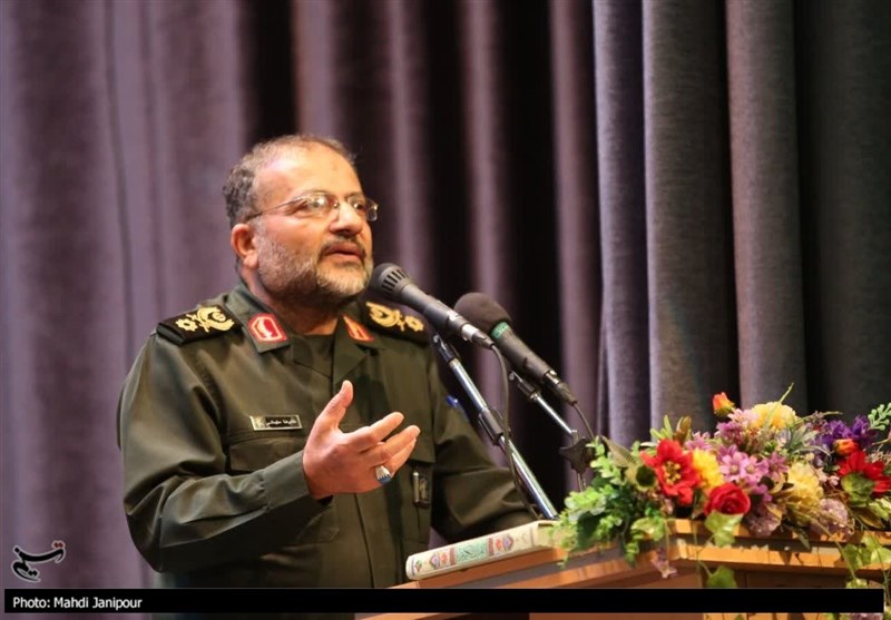 سردار سلیمانی: مردم ایران پای آرمان‌های نظام ایستاده‌اند‌