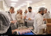 بازدید معاون وزیر جهاد کشاورزی از یک شرکت دارویی در ابرکوه