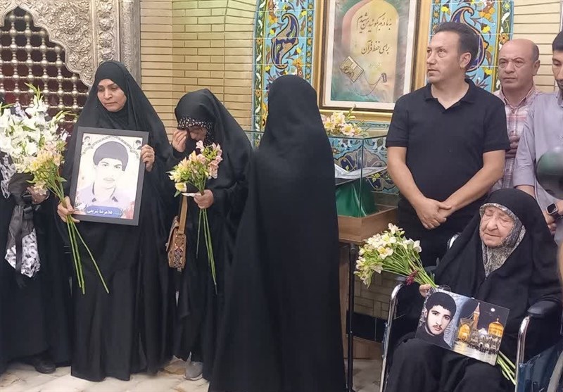 استقبال از مادر شهید «سیدمحسن غریبیان» در همدان