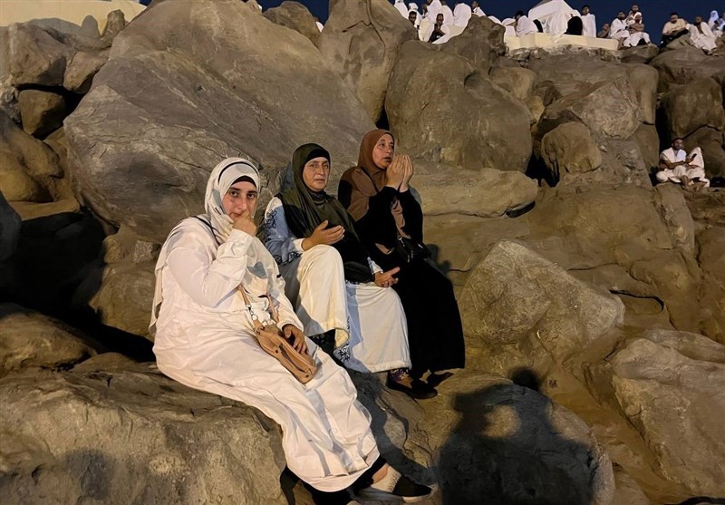 شب زیبای "جبل‌الرحمه" در صحرای عرفات + تصاویر 4