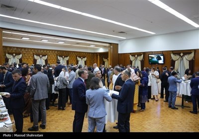 Церемония государственного праздника &#171;Дня Pоссии&#187; в Тегеране