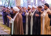 صلاة عيد الأضحى المبارك في طهرا ن