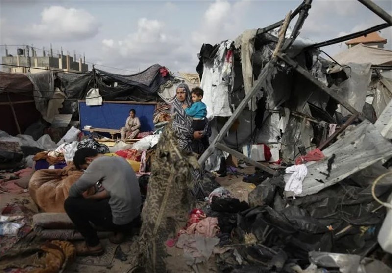 Intense Israeli Bombardments Hit Rafah amid Ongoing Genocidal War