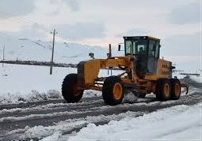 البرز| برف‌روبی و نمک‌پاشی محور جدید طالقان _ هشتگرد