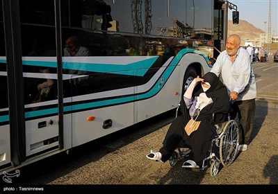 حمل و نقل درون شهری خدمت در گرمای بالای 40درجه - مکه