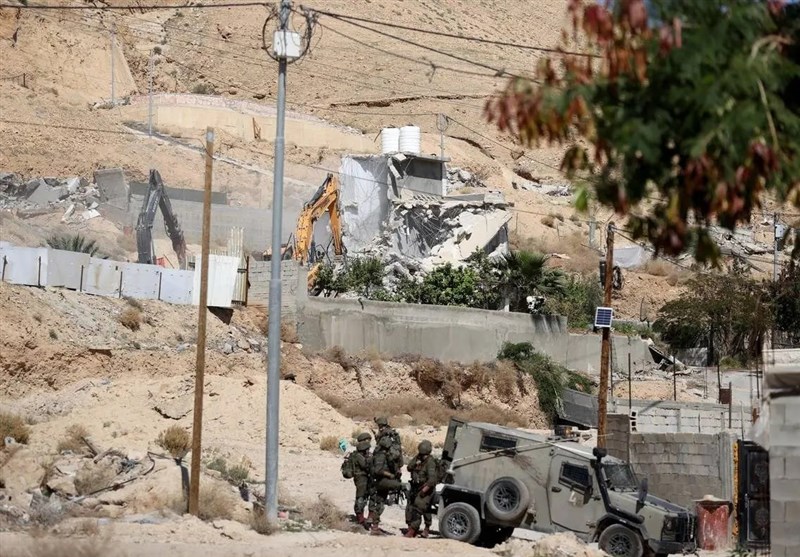 Israel Demolishes Palestinian Homes near Jericho during Raids in West Bank