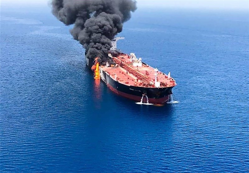 نیروهای مسلح یمن 2 کشتی را هدف قرار داد