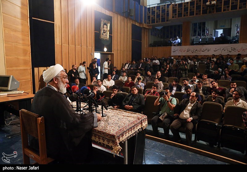 سخنرانی انتخاباتی مصطفی پورمحمدی در دانشگاه تهران- عکس خبری  ...