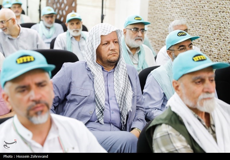 دیدار با جمعی از دانشگاهیان و اساتید حاضر در مکه مکرمه- عکس  ...