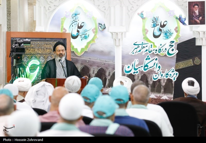 دیدار با جمعی از دانشگاهیان و اساتید حاضر در مکه مکرمه- عکس  ...