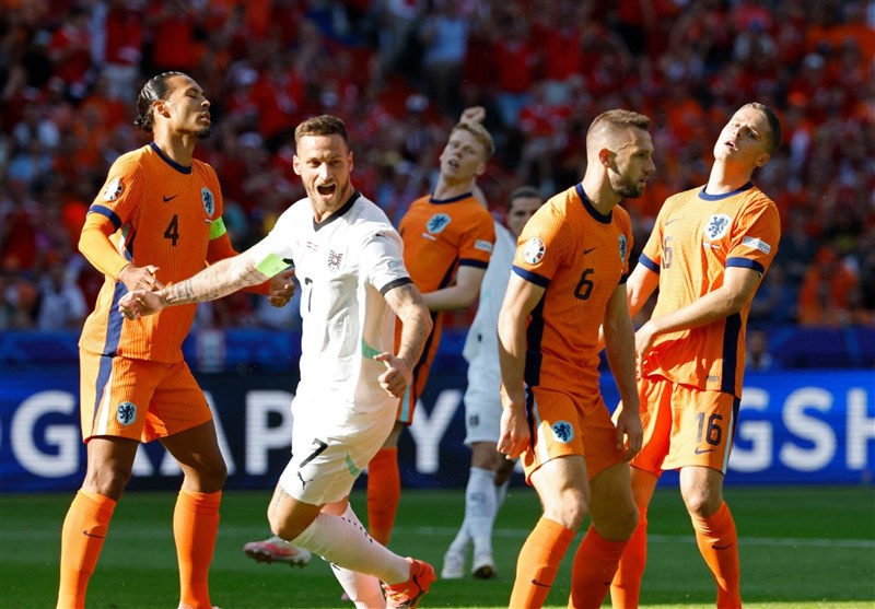 توقف فرانسه و شکست هلند در نیمه اول