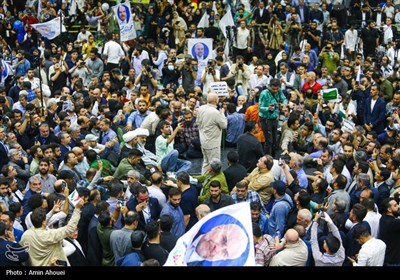 اجتماع هواداران محمدباقر قالیباف در ورزشگاه شهید شیرودی