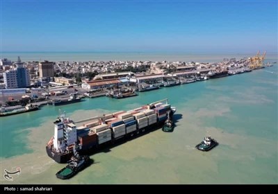 انتقال توسعه طرح‌های بندری بوشهر به مجتمع نگین