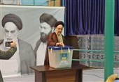 سیدمحمد خاتمی در انتخابات ریاست‌جمهوری شرکت کرد