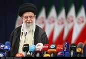 الإمام الخامنئي يدلي بصوته في الانتخابات الرئاسية الإيرانية