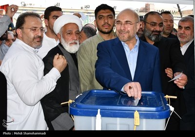 Qalibaf Attends Presidential Polls