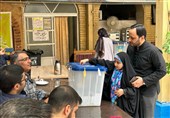 علی بهادری رای خود را به صندوق انداخت