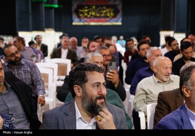  احمد بابایی در محفل شعر قرار تسنیم در زنجان