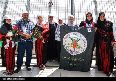 بازدید بیش از 100 خانواده شهدای غزه از برج میلاد