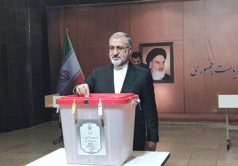 مخبر، اسماعیلی و زارع‌پور در ستاد انتخابات کشور رأی دادند 2