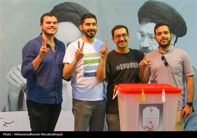 مردم با مشارکت گسترده، اقتدار ایران را به نمایش می‌گذارند