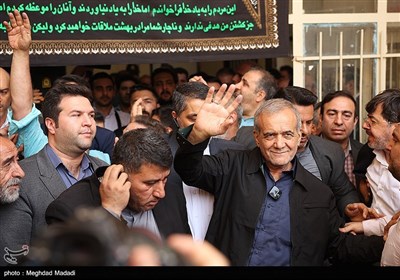 Iran Presidential Runoff: Masoud Pezeshkian Votes