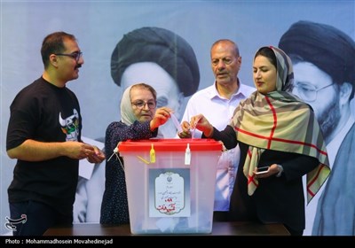 مرحله دوم انتخابات ریاست جمهوری - حسینیه جماران