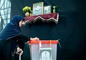 مردم در نظام اسلامی خط سیر انقلاب را تعیین می‌کنند