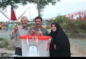 استقرار شعبه سیار اخذ رأی در شهربازی اصفهان + فیلم