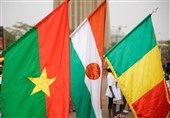 مالی، نیجر و بورکینافاسو یک کنفدراسیون را تشکیل دادند