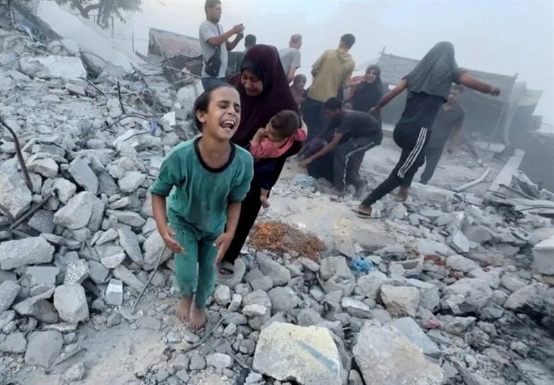 Dozens Killed in Israeli Strikes in Gaza&apos;s Khan Younis, Including Children