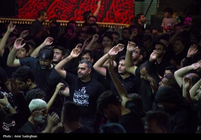 عزاداری شب هشتم ماه محرم در شیراز