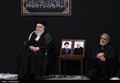 مراسم عزاداری شب تاسوعای حسینی (ع)در حسینیه‌ی امام خمینی(ره)