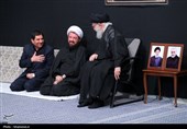مراسم عزاداری شب تاسوعای حسینی (ع)در حسینیه‌ی امام خمینی(ره)