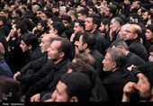 مراسم عزاداری شب تاسوعای حسینی (ع)در حسینیه‌ی امام خمینی(ره)