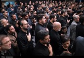 مراسم عزاداری شب تاسوعای حسینی (ع)در حسینیه‌ی امام خمینی(ره)