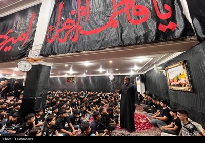 تجمع و تکریم بیش از 1000 کودک و نوجوان موکب دار توسط هیئت عشاق الحسین رامشیر خوزستان