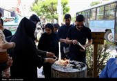 آیین شمع گردانی در اردبیل