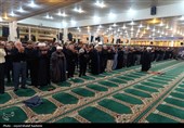 اقامه نماز ظهر عاشورا در بوشهر